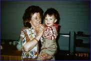 Robin mit Oma April 1995
